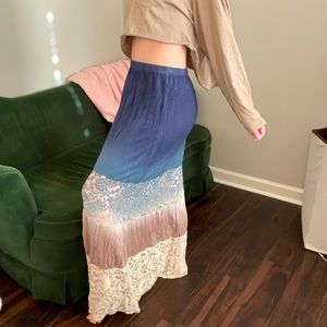 Umgee ombré lace maxi skirt
